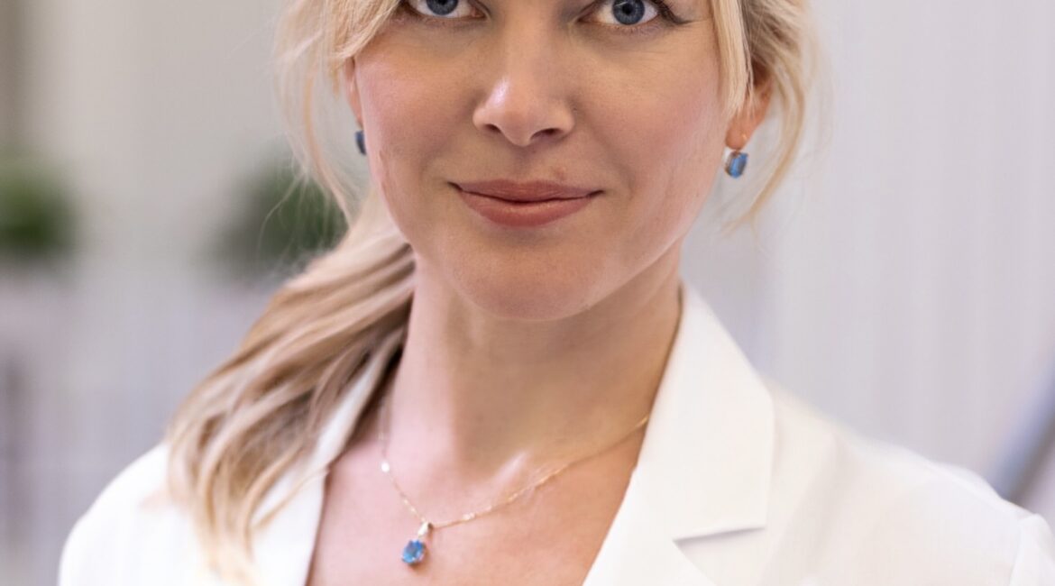 Liina Rajasalu, naistearst Liina Rajasalu, tasuline naistearst