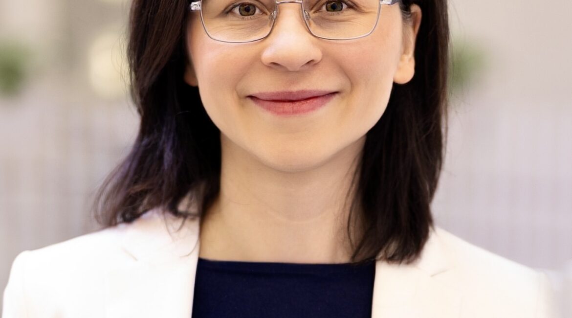 Irina Osichina, Valvekliinik