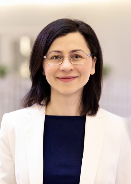 Irina Osichina, Valvekliinik