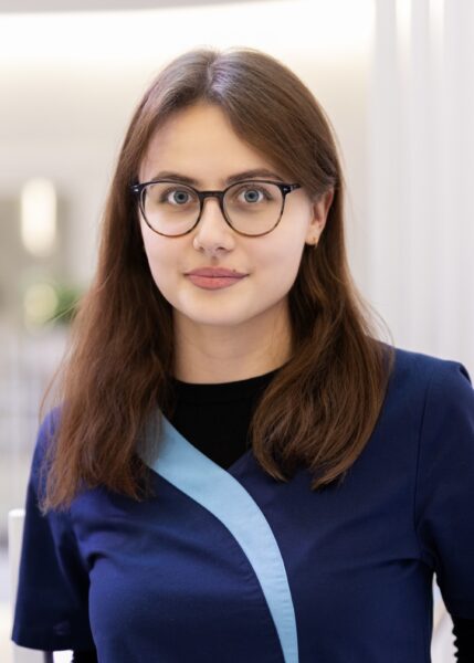 Carmen Malene Lindström, Valvekliinik